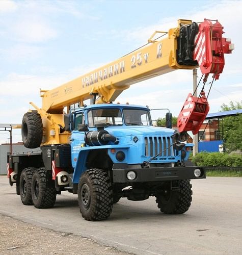Возможности короткобазных кранов в Мирном